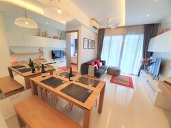 The Palette (D18), Condominium #557874731